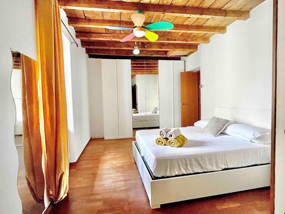 Suite In Bg Centro Con Netflix Bergamo Ngoại thất bức ảnh